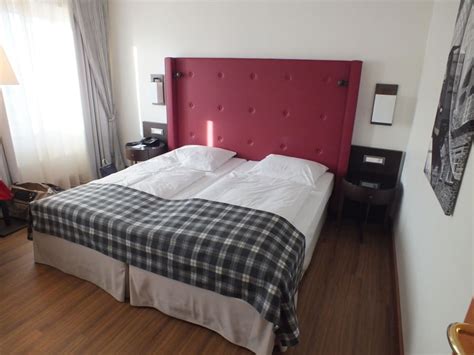 Günstiges 3 bett zimmer münchen. "Neues Bett im Zimmer" Hotel Europäischer Hof Hamburg ...
