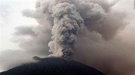 Bali Volcano Residents Living In Evacuation Zone Urged To Leave Now Cnn