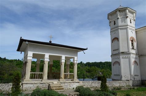 Mănăstirea Bistrița De Vâlcea Obiective Turistice Vâlcea Deștepțiro