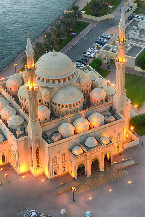 Noor Mosque Sharjah Uae By Prince Anis Mosque Architecture