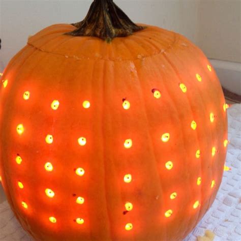 Autumn string lights led pumpkin fairy lights for thanksgiving halloween. A drill + Christmas lights = a plug in Halloween pumpkin ...