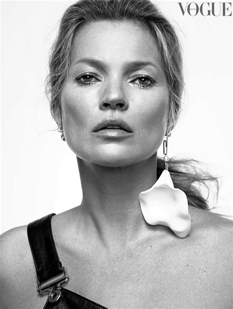 Kate Moss Fronts British Vogue 28 Years After Debut O