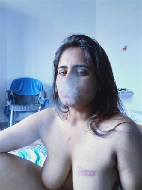 Amateur Asian Pictures Bhabi Nude In Public Neha Bhabhi Brought Her Open Bent Ri