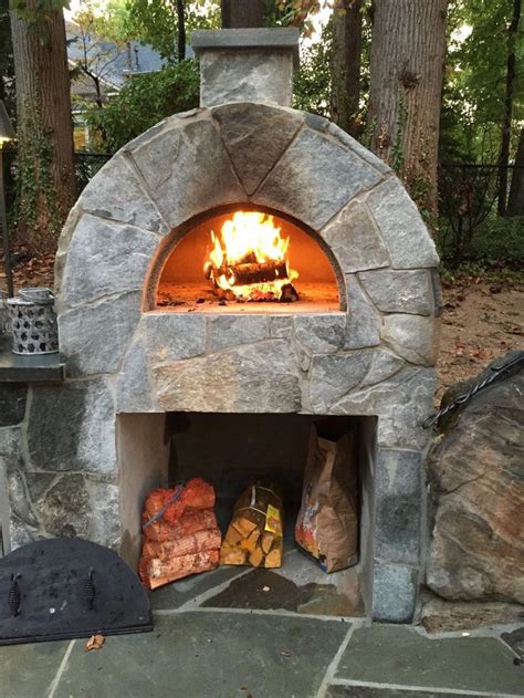 Want this in my backyard fireplace with a pizza oven would be awsome. A wood-burning pizza oven is an amazing addition to any ...