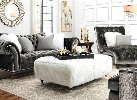 RAYMOUR & FLANIGAN FURNITURE AND MATTRESS STORE