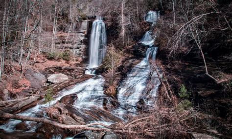 A Clemson Students Guide To Waterfalls And Hikes Twin Falls