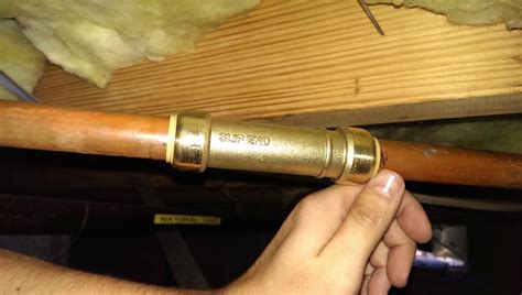 How do you stop a pinhole leak in a copper pipe? Fix a Pinhole Leak With a Sharkbite - Did It Myself