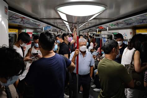 Important notice to passengers read more. COVID-19: Hong Kong s'enfonce dans la récession, renforce ...