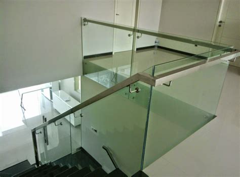 Jual pintu kaca tempered frameless 10 mm atau 12 mm, bukaan sliding dan swing harga murah terpasang.per unit. Inspirasi 32+ Harga Pintu Kaca Tempered Surabaya