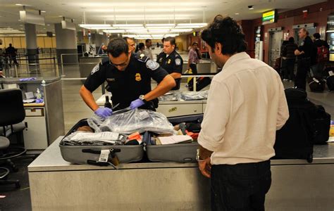 Long Customs Lines A Growing Concern The New York Times