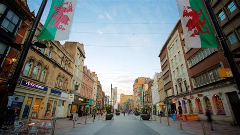 Avoid the traffic and enjoy the view of river taff traveling between cardiff bay and the city centre via the water bus. Hotels with Entertainment in Cardiff City Centre | Find ...