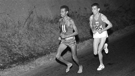 Rzym 1960 Abebe Bikila Wygrał Maraton Biegnąc Boso Tvp Sport
