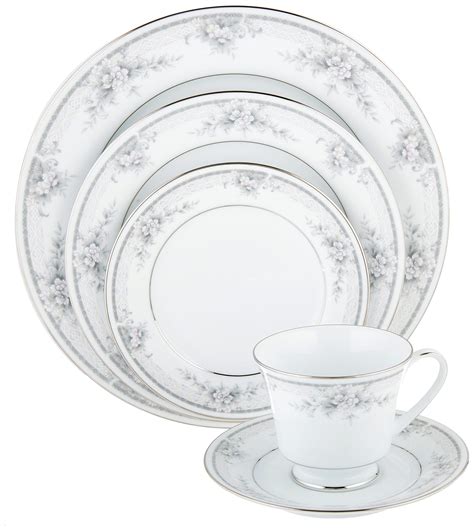 Noritake goldmere (6525) was produced from 1964 to 1973. Discontinued Noritake China Patterns | Free Patterns