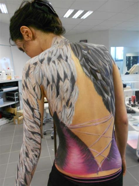 Body Painting Formation Valence