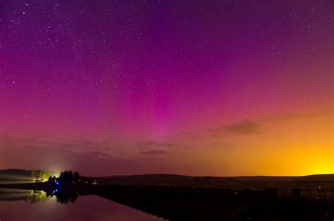 Northern Lights Over The Uk Spectacular Aurora Borealis Pictures Taken