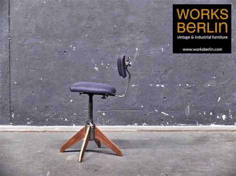 Vintage schreibtisch aus holz mit rowac architektenstuhl mit schöner patina. restaurierter ROWAC Stuhl - Ikonen der Industriemöbel ...