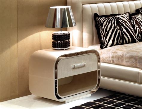 Top 8 Stylish Bedroom Side Table Ideas To Inspire You