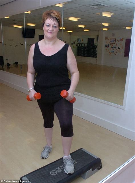 Morbidly Obese Michelle Nicholson Now Training As A Gym Teacher After