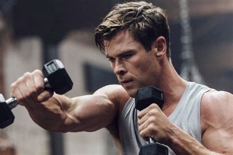 Flipboard Bulk Your Arms With Chris Hemsworths Devastating Dumbbell