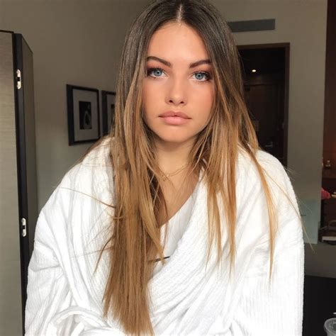 Thylane Blondeau French It Girl And Fashion Week S Front Row Muse Is A Master Of The Selfie