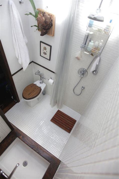 Cool tiny house bathroom remodel design ideas 01. Small Space Lessons: Floorplan & Solutions from Ryan ...