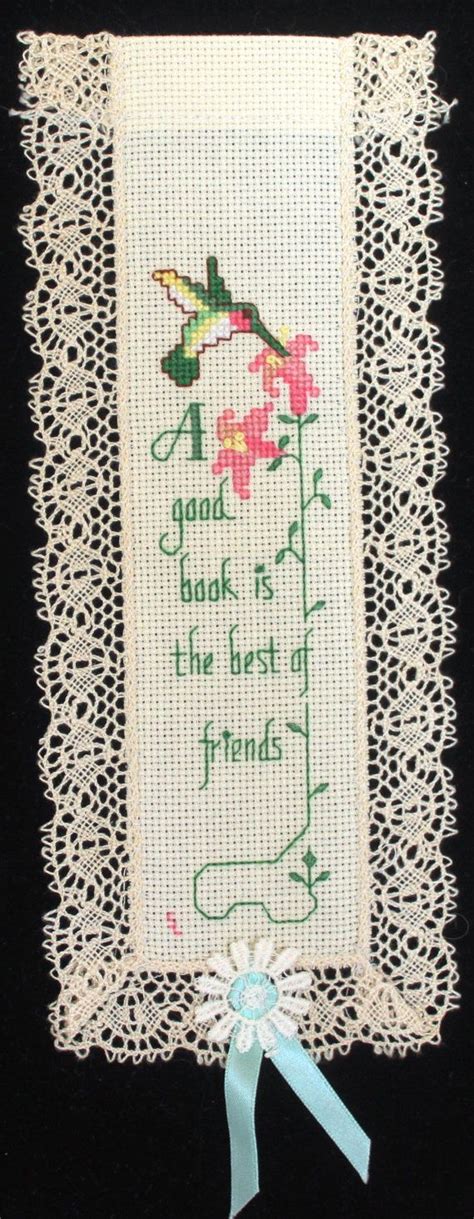 10, 11, 12, 16, 18, 22 aida can also be used from this pattern. Hummingbird Cross stitch bookmark. Name can be added to ...