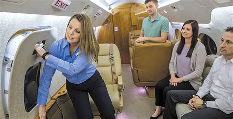 On Being A Flight Attendant The Toughest Job Youll Ever Love Davinci Inflight Training Institute