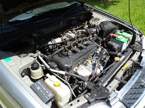 Black cracked windshield minor dents, scratches, dings tire condition. 2001 Nissan Sentra - Other Pictures - CarGurus