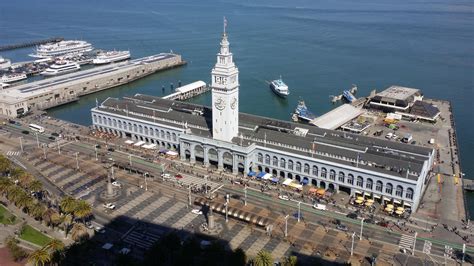 Anyone Know Whats Up With The 915 On The Ferry Building Today R