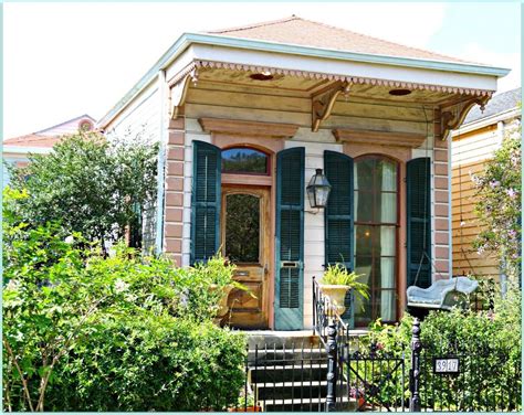 Uptown Cottage In New Orleans New Orleans Homes New Orleans