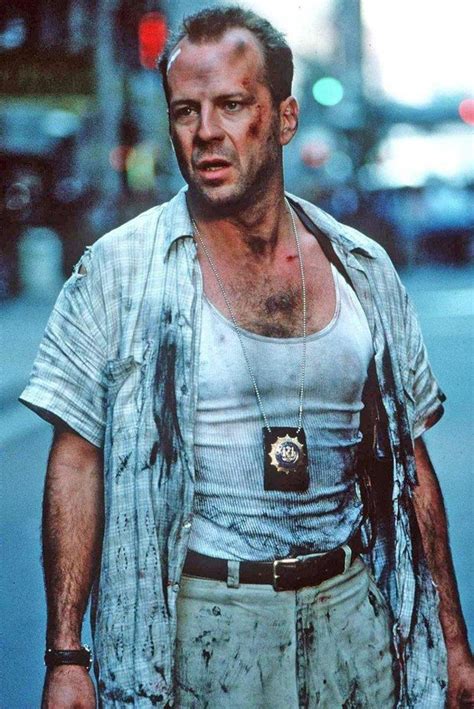 Tüm zamanların en iyi aksiyon filmi anketinde Bruce Willis rüzgarı