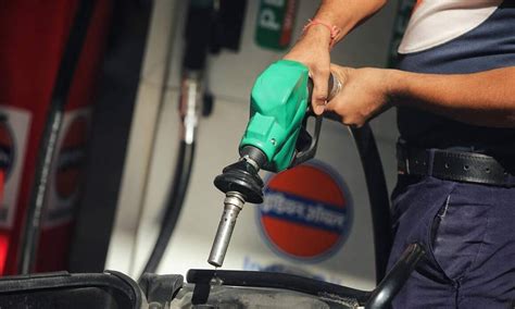 Petrol And Diesel Prices Today In Hyderabad Delhi Chennai Mumbai On