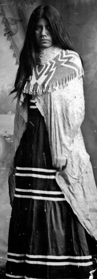 navajo woman circa 1900 beautiful native american tribes native american peoples native