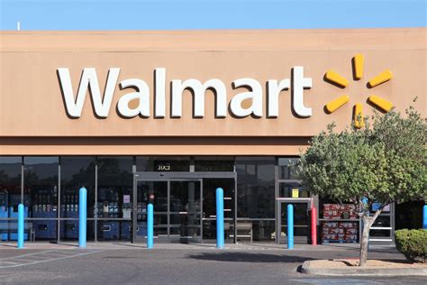 Walmart to Offer Extra Savings to Shoppers Who Pick up Online Orders | Walmart store, Walmart ...