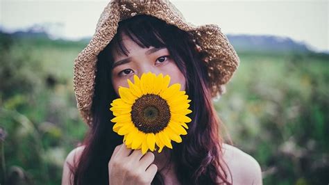 Selanjutnya, membuat garis lagi dengan ukuran yang lebih besar dan harus di posisi kan pada garis lengkung yang awal tadi kita. 25 Ucapan Ulang Tahun Sederhana Tapi Berkesan untuk Pacar ...