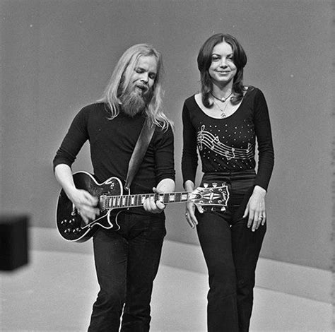Earth and fire was founded by the twin brothers chris (guitar) and gerard (keyboards) koerts in '68. Jerney Kaagman (met afbeeldingen) | Oude muziek, Muziek ...
