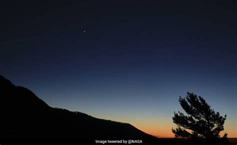 The moment of closest approach arrives on december 21—the winter solstice for those in the northern hemisphere and the start of summer for those in the southern the two planets will appear closer together than at any time in almost 400 years in an event known as a great conjunction. Great Conjunction 2020: Jupiter, Saturn Closest Ever ...