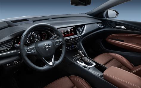 Opel insignia sports tourer 2020 abmessungen mit fotos von innenraum und kofferraum. FOTO: Nowa Insignia B Sports Tourer 2021 - OPEL Dixi-Car