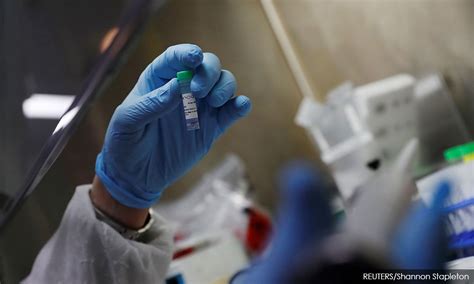 Pan pacific hotel quarantine security guard has tested positive. Ex-security guard with Covid-19 died on a 372km walk home