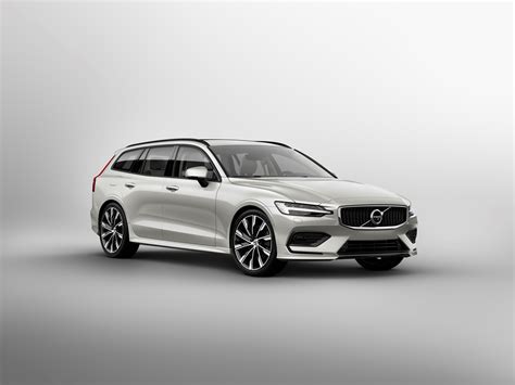 Detailed features and specs for the used 2015 volvo v60 including fuel economy, transmission, warranty, engine type, cylinders, drivetrain and more. New Volvo V60 Arrives With Stellar Looks, Available PHEV ...