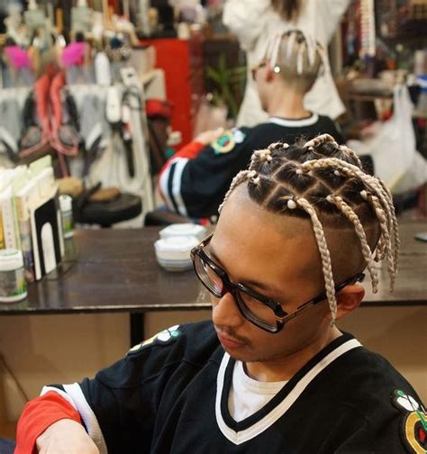 We would like to show you a description here but the site won't allow us. 32 Cool Box Braids Hairstyles for Men - Men's Hairstyle ...