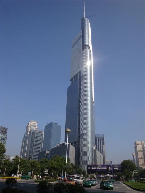 15 Gedung - gedung Pencakar Langit Tertinggi di Dunia ...