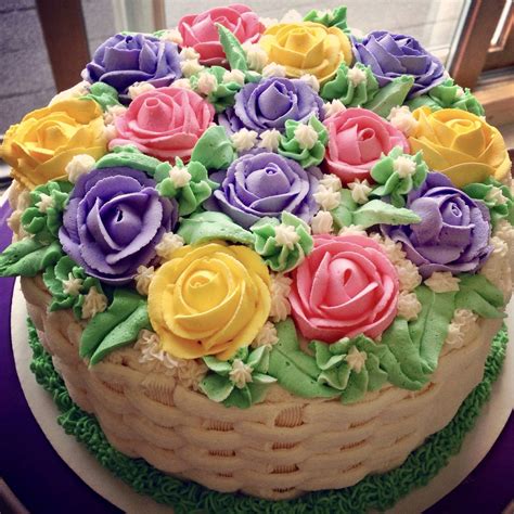 Pin By Irina Varga On Torturi Happy Birthday Flower Cake Birthday