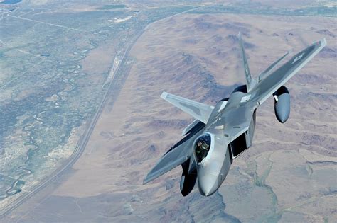 F 22 Raptor Stealth Fighter Jet Military Aircraft Pictures