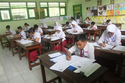 36122 kota jambi provinsi jambi telepon: Tunggu SK Bupati, 11 Sekolah Dasar Negeri di Jombang Bakal ...
