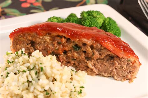 Plus, it's a freezer friendly meal! Pioneer Woman-Inspired Meatloaf | FaveSouthernRecipes.com