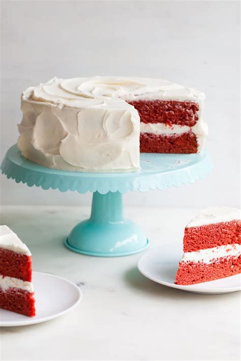 Most of them were dry, others don't how to keep red velvet cake and other cakes moist for decorating and frosting at a later time? Red Velvet Cake with Cream Cheese Frosting — Style Sweet CA