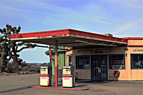 Desert Diner Old Gas Stations Gas Station Desert Aesthetic