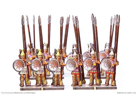 How did the macedonian phalanx differ from the traditional greek phalanx, and why did the roman maniple defeat it? Macedonian Phalanx Silver