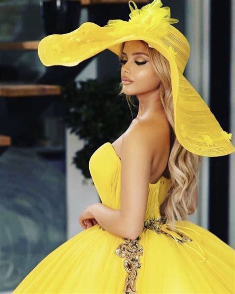 Colors That Go With Yellow Clothes 23 Fab Looks Tips To Help You